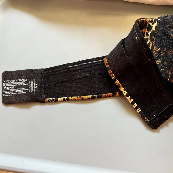 VICTORIA’S SECRET LEOPARD & LACE CONVERTIBLE STRAPLESS MIRACULOUS PADDED BRA SIZ - Picture 13 of 13